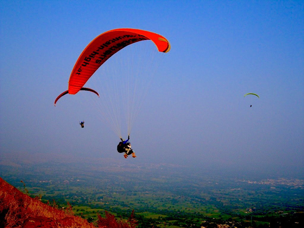Paragliding in Panchgani