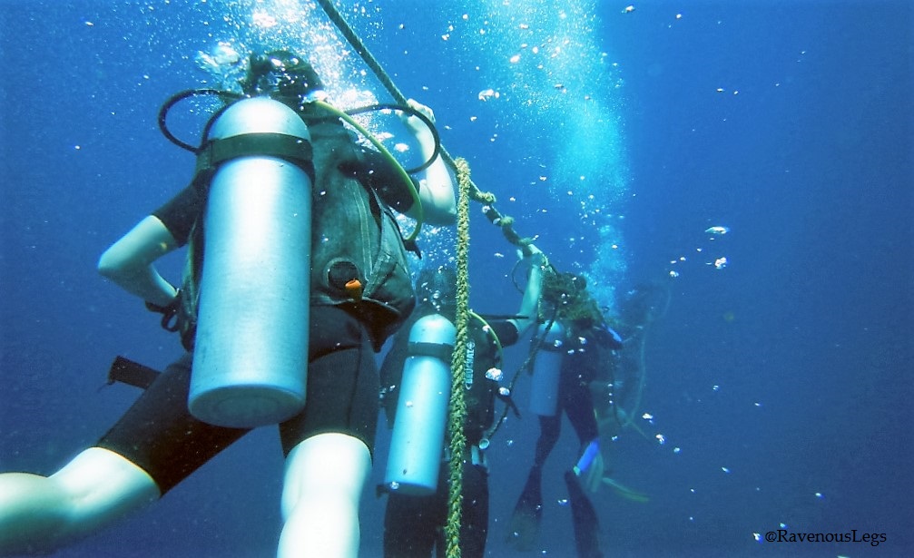 Line descend - Scuba Diving in Andaman