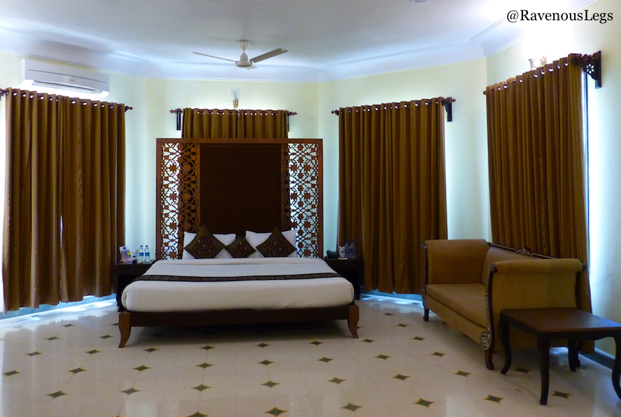 Bedroom in Jaigarh, Aamod at Sariska