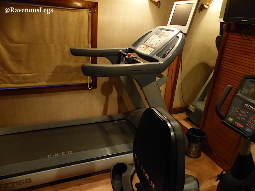  ​​Gym in the Golden Chariot Luxury Train