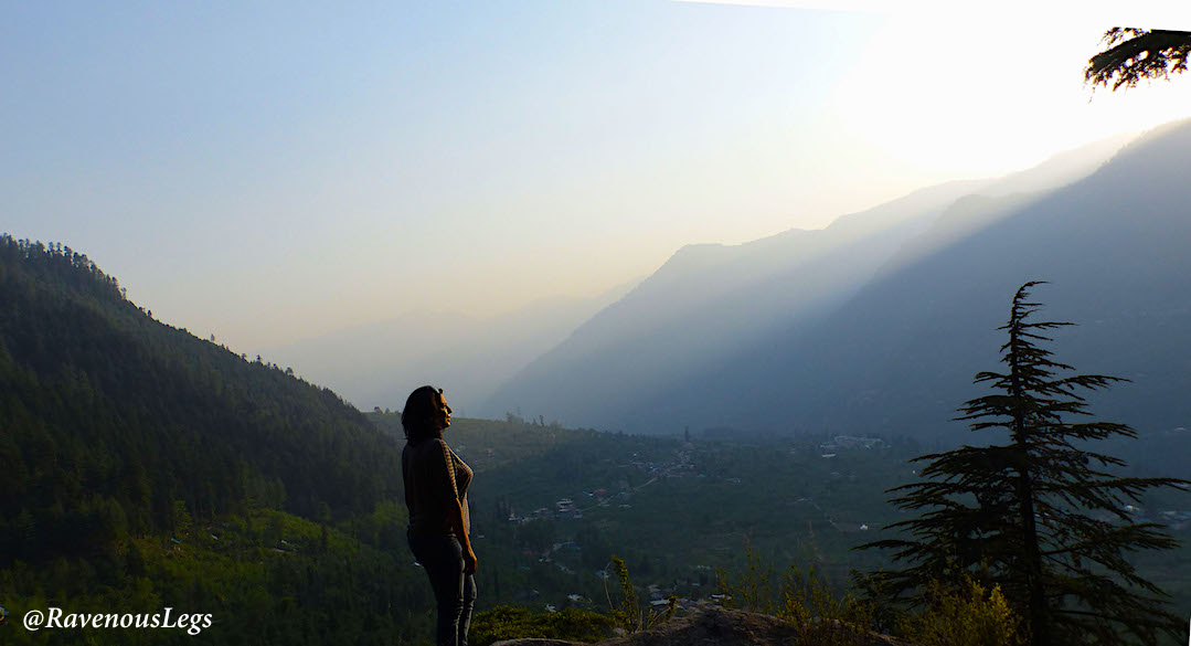 Nature trail to view Kullu valley at the sunset